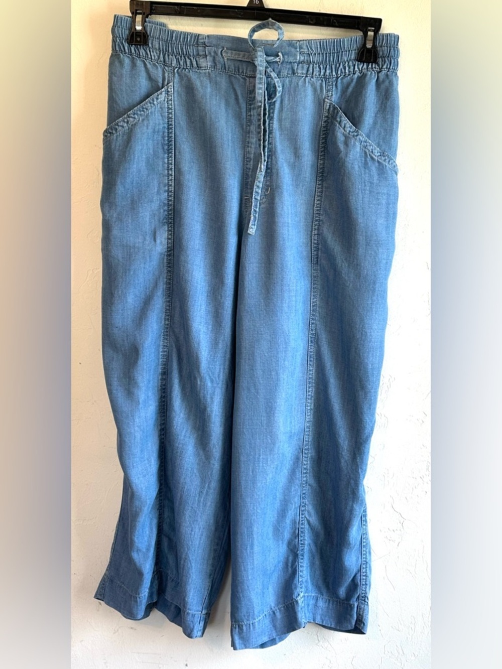 Nurture Light Blue Chambray Denim Drawstring Waist Wide Leg Cropped Pants Sz 1X